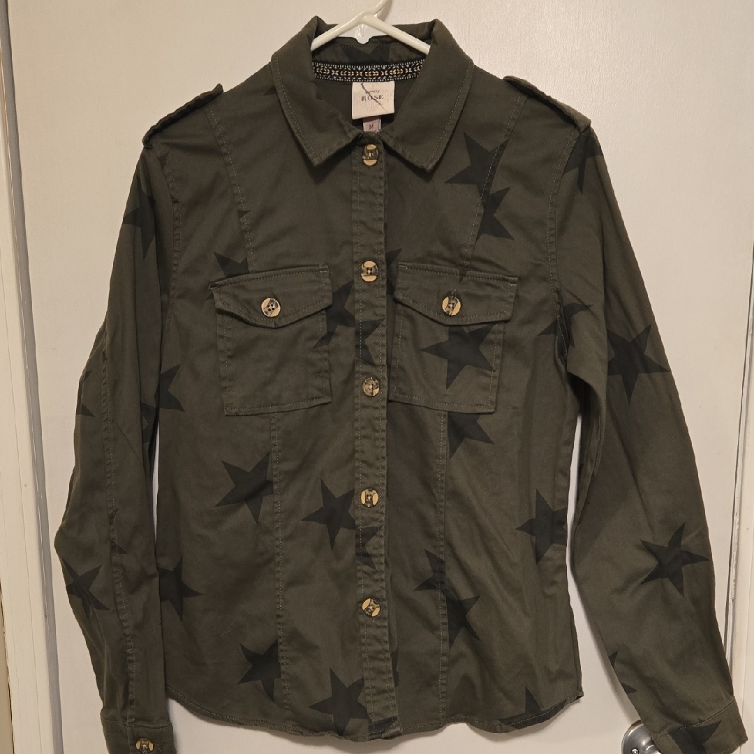 Knox Rose Olive Star Military Top